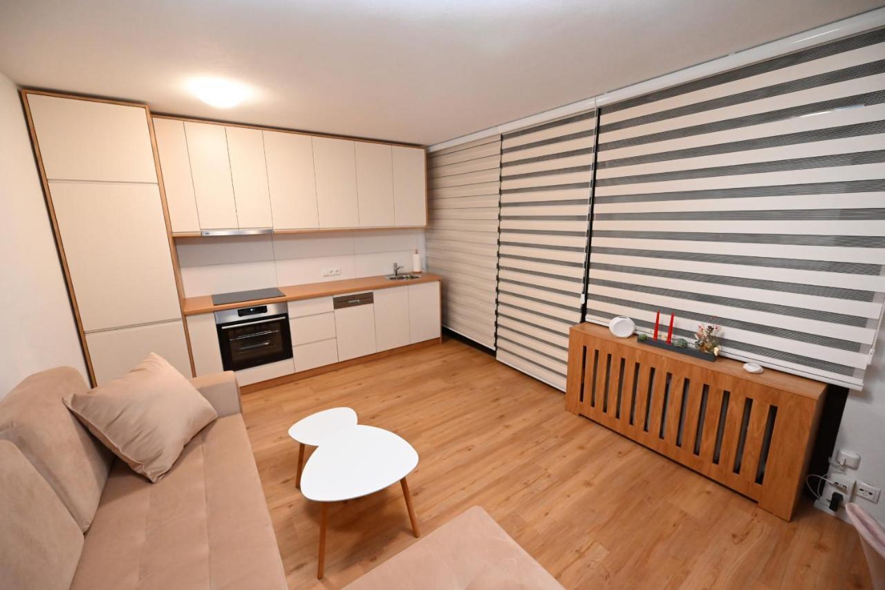 Apartment Vip 39C By Four Seasons Apartments 카프룬 외부 사진